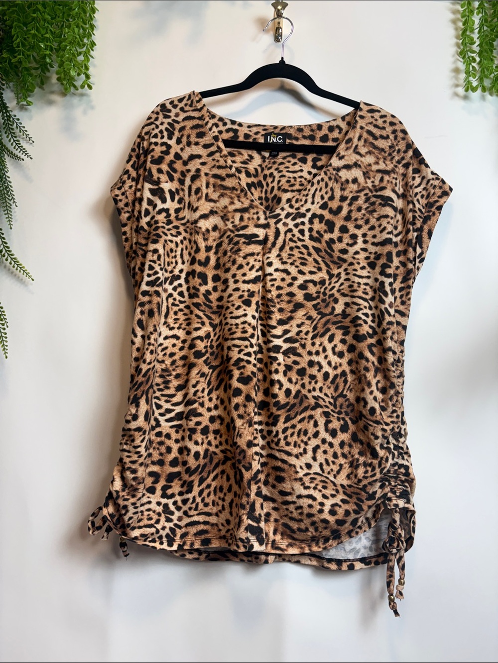 INC International Concepts Women's Leopard Print Tan V-Neck Top